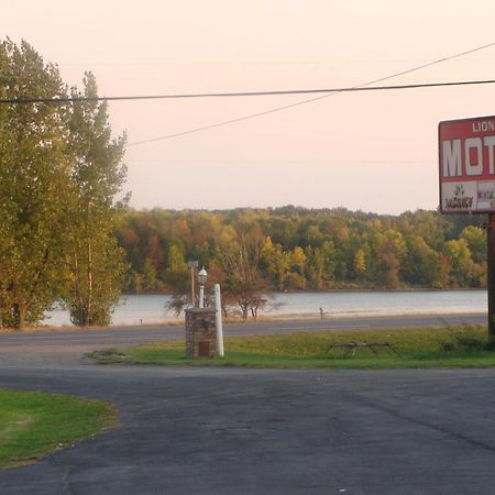 Lion Motel Long Sault Exterior foto