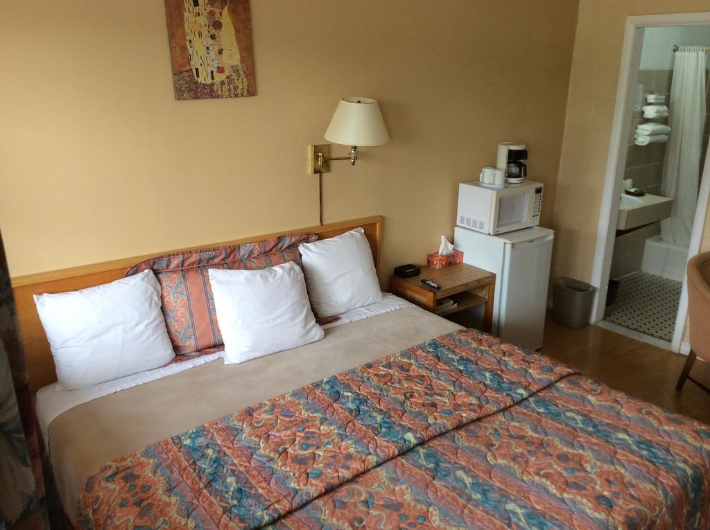 Lion Motel Long Sault Habitación foto
