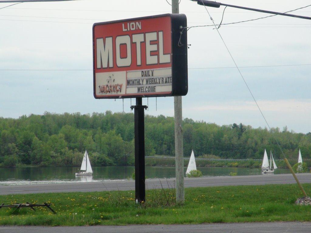 Lion Motel Long Sault Exterior foto